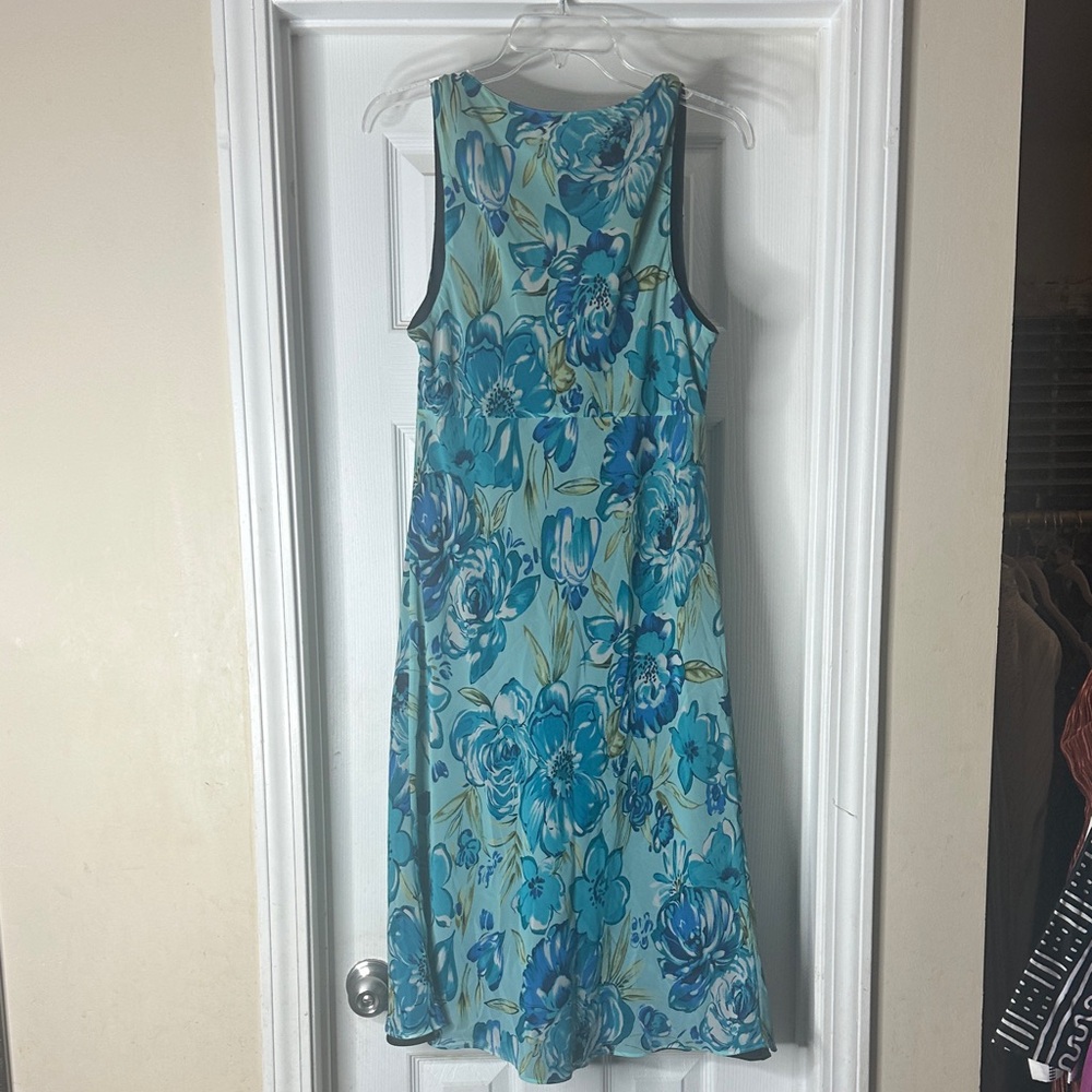 Floral Blue Sleeveless Dress